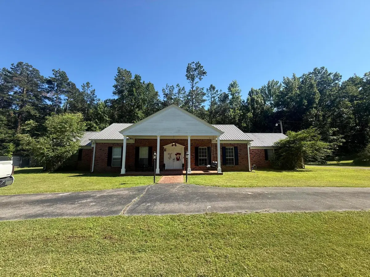 2044 Independence Square, Iuka, MS 38852 - #1