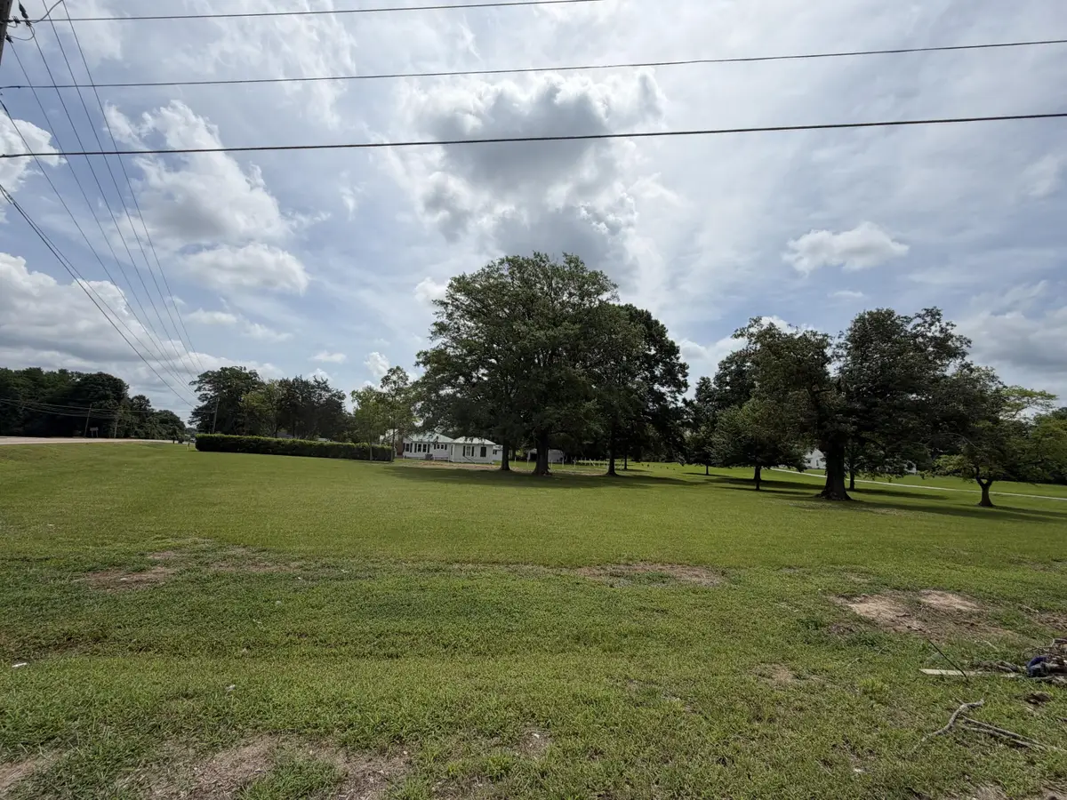 W Main St., Tupelo, MS 38801 - #1