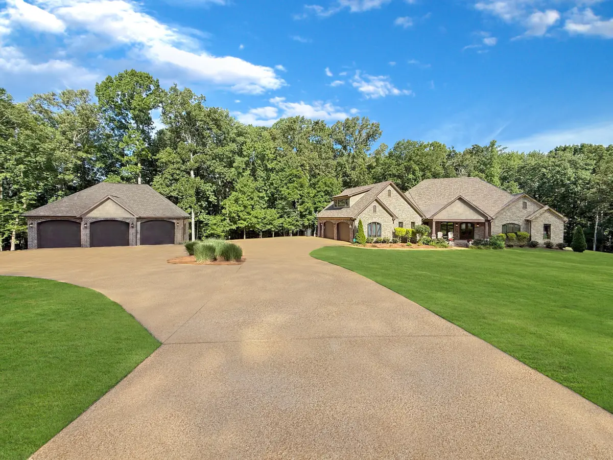 131 Driftwood Dr., Pontotoc, MS 38863 - #1