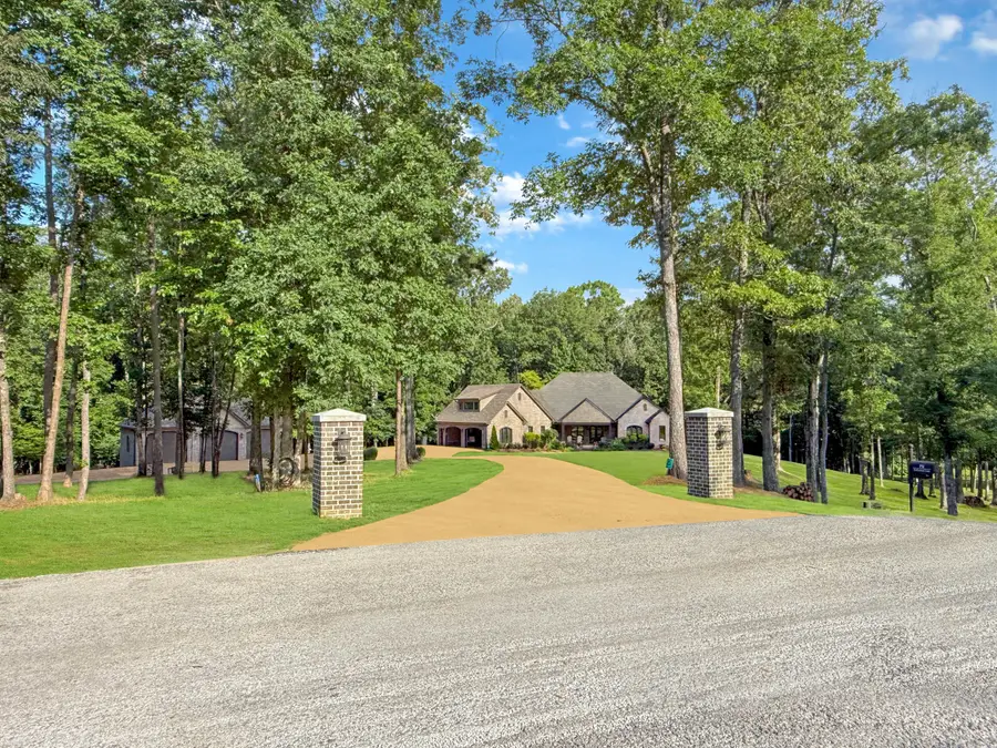 131 Driftwood Dr., Pontotoc, MS 38863 - #3