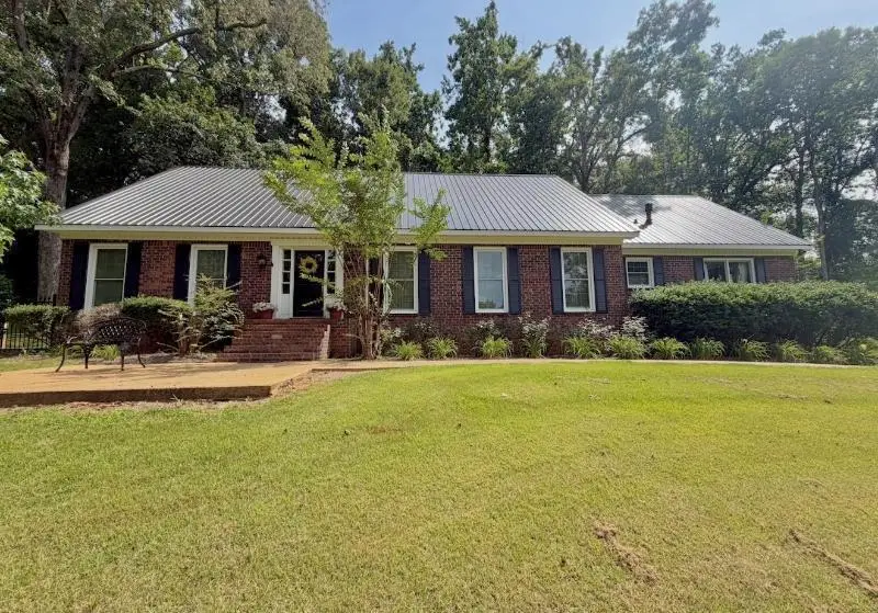 1034 Morgan Dr., New Albany, MS 38652 - #1