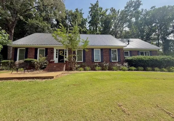 1034 Morgan Dr., New Albany, MS 38652