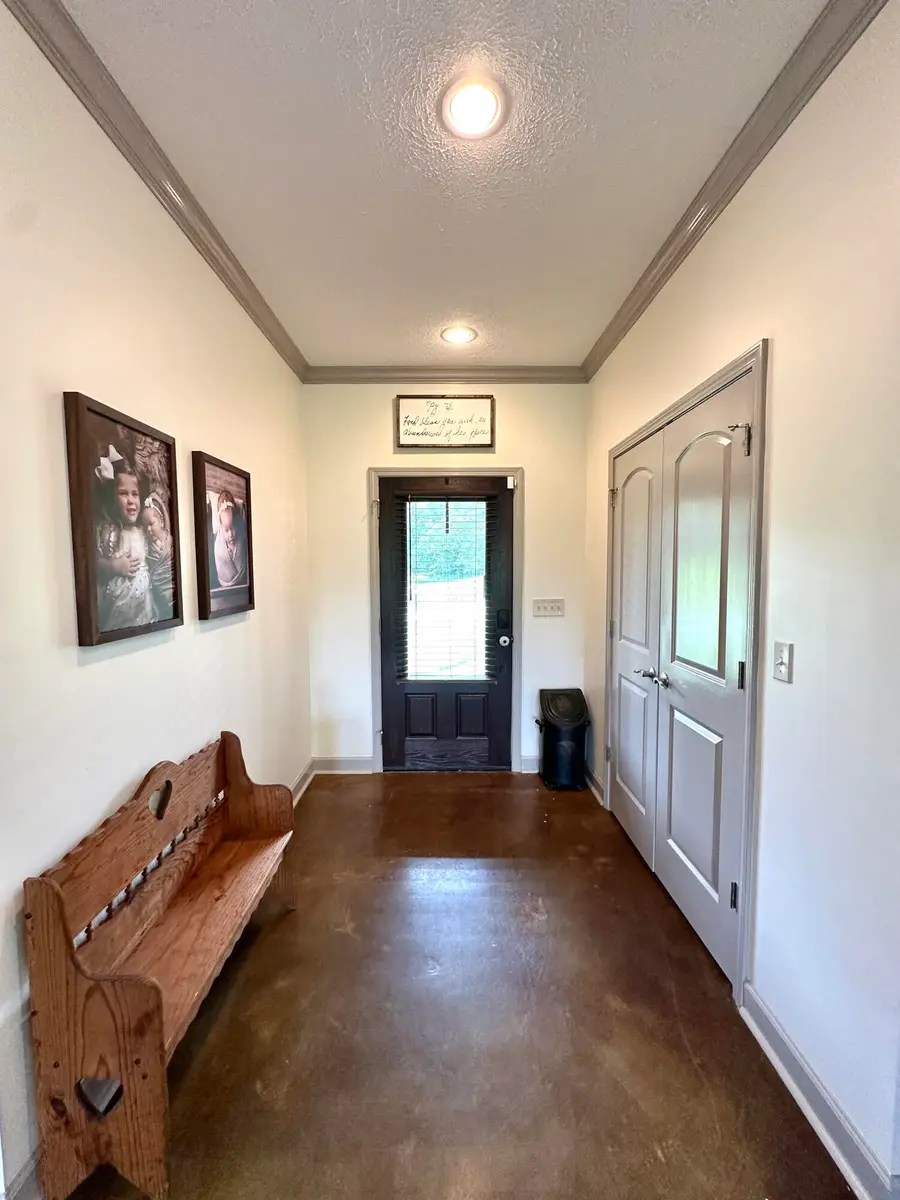154 Merritt Dr., Tupelo, MS 38801 - #2