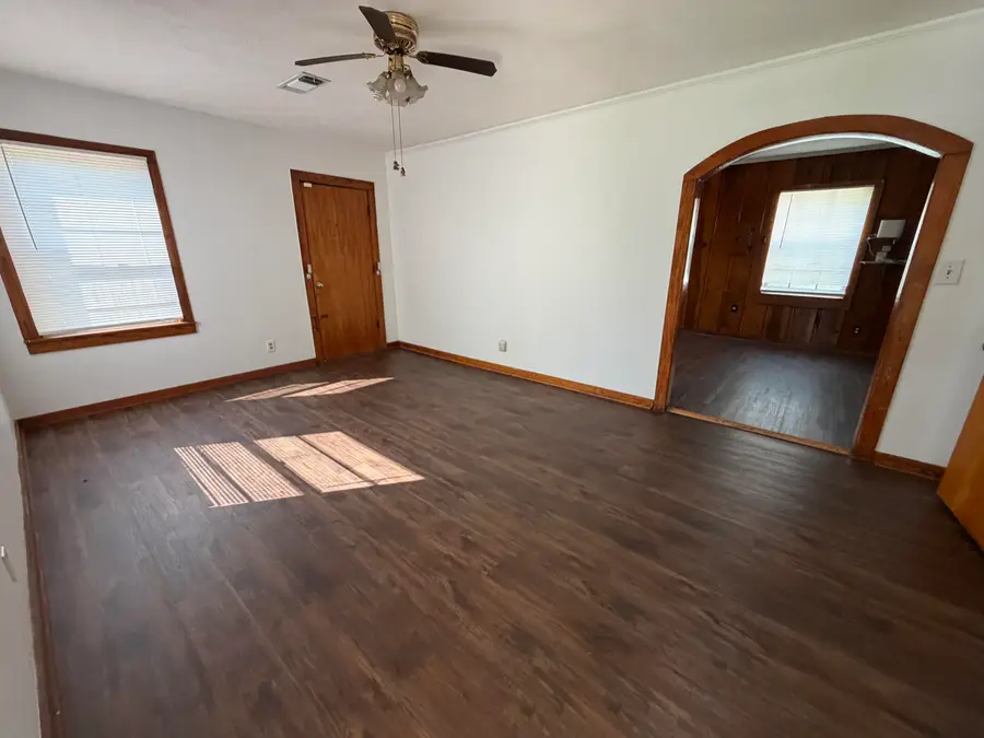 705 S 3rd St., Amory, MS 38821 - #2