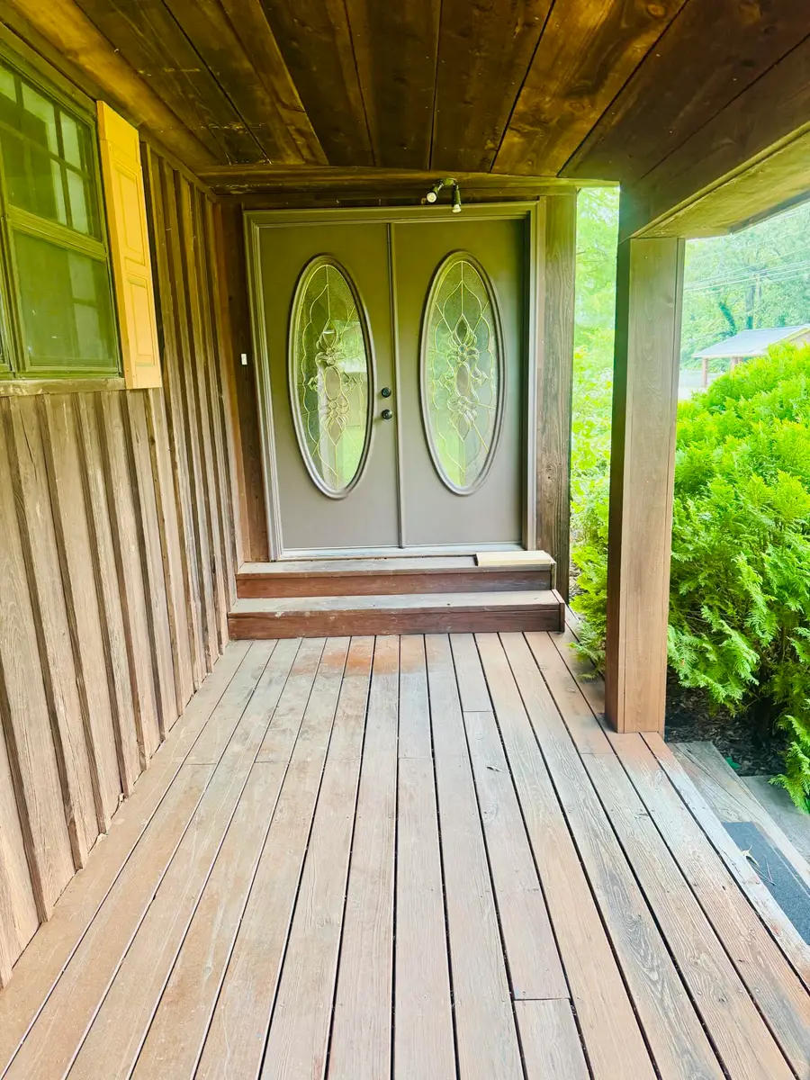 101 Mary Ellen Dr., Ripley, MS 38663 - #3