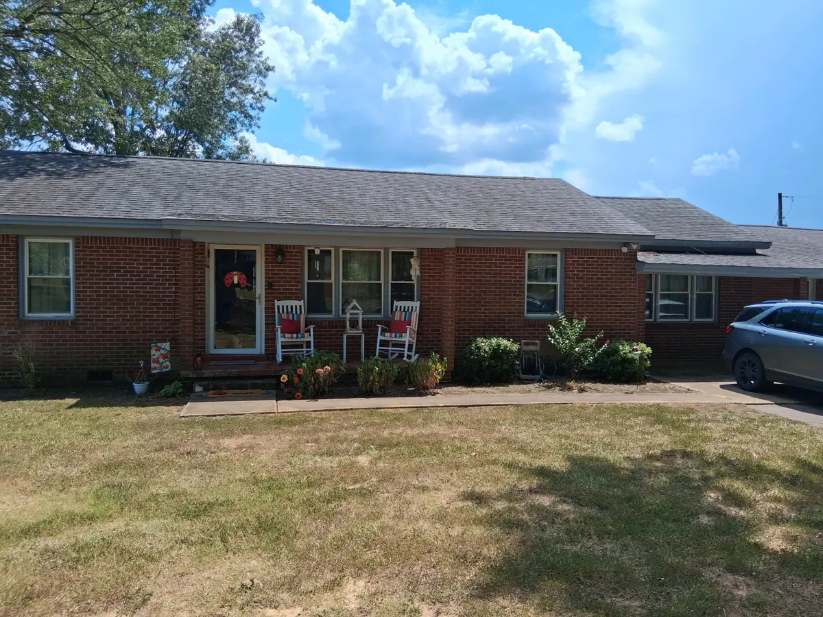 808 Poplar Ave., New Albany, MS 38652 - #1
