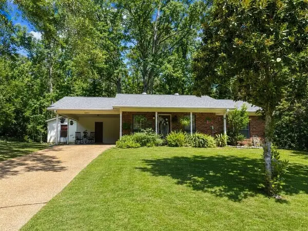 202 Cove Road, Fulton, MS 38843