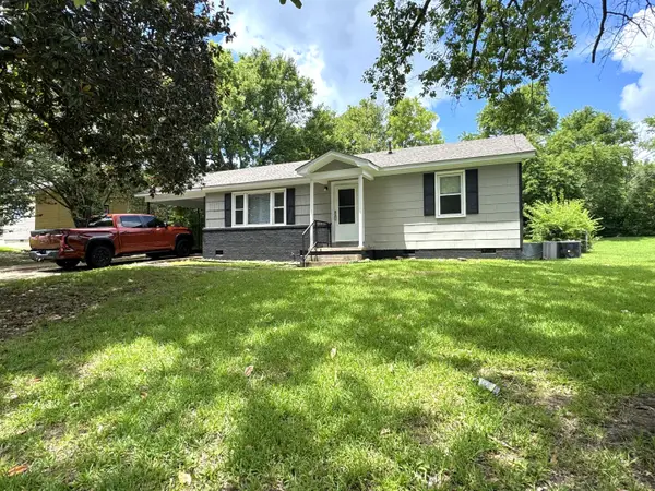504 Willett Dr., Tupelo, MS 38804