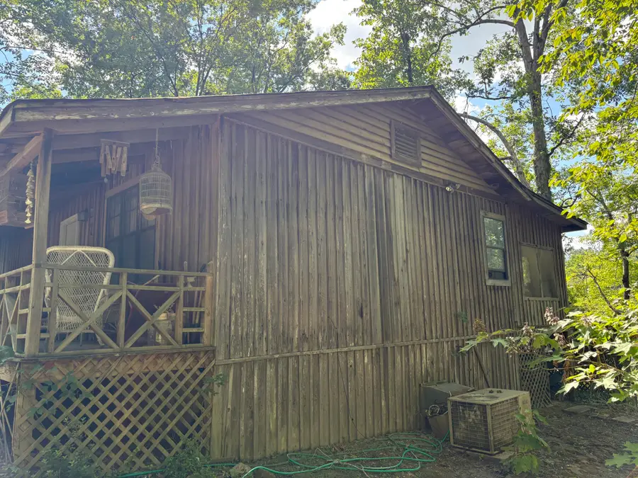 1159 Lake Breeze Dr., Hickory Flat, MS 38633 - #2