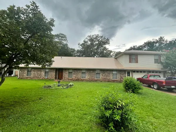 1701 Woodview, Amory, MS 38821