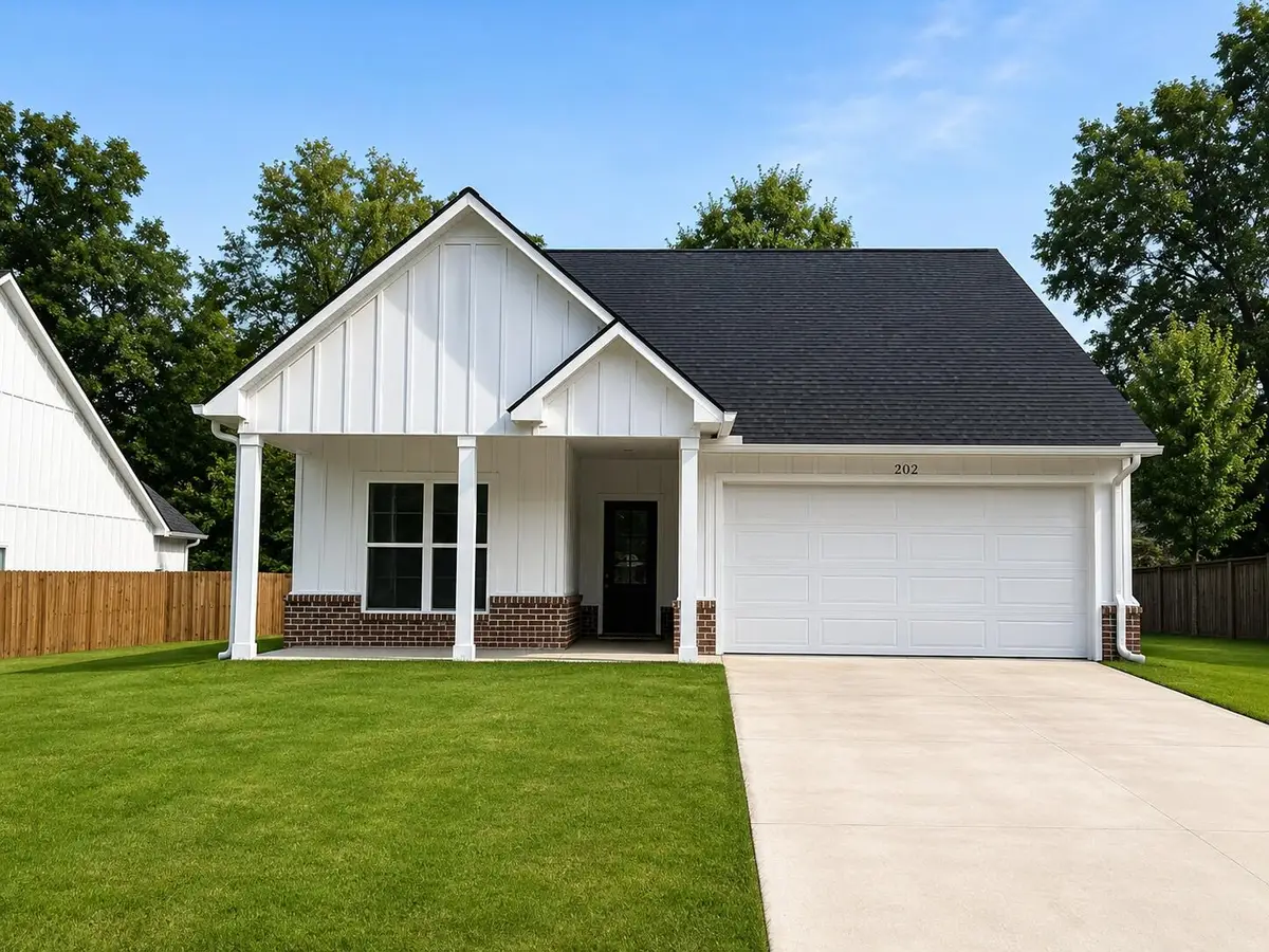 202 Polk St., New Albany, MS 38652 - #1