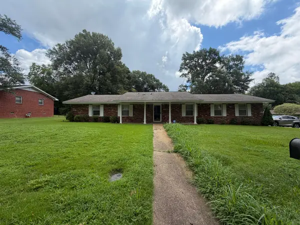 400 N Ione St., Tupelo, MS 38801