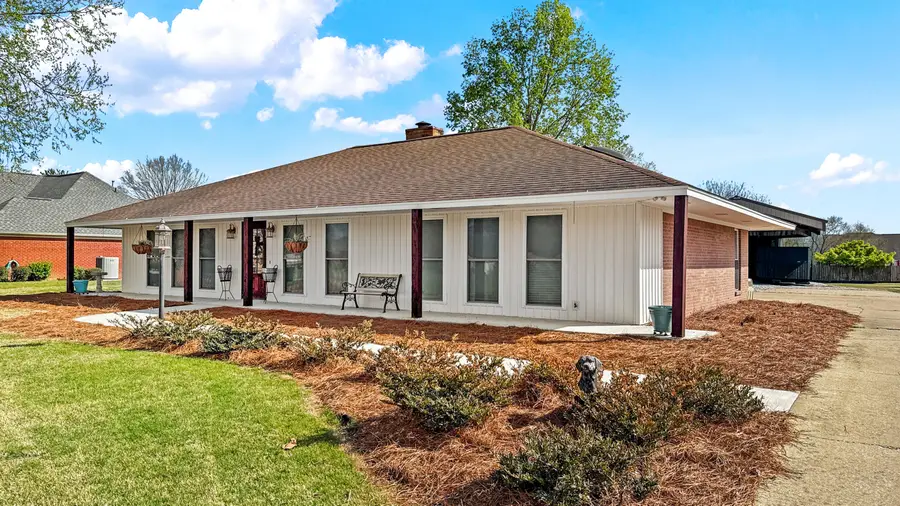 4627 S Lake Dr., Tupelo, MS 38801 - #2