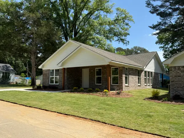 400 S Smith St., Tupelo, MS 38801