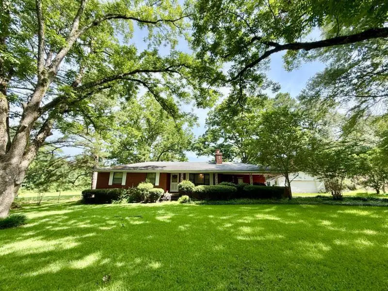 101 Hill Ave., Houston, MS 38851 - #1