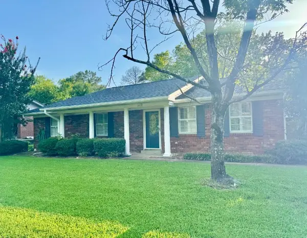 209 N Foster Dr., Tupelo, MS 38801