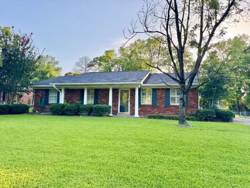 209 N Foster Dr., Tupelo, MS 38801 - #2