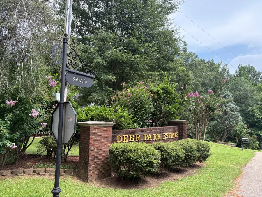 101 Seth Ave., Tupelo, MS 38804 - #2