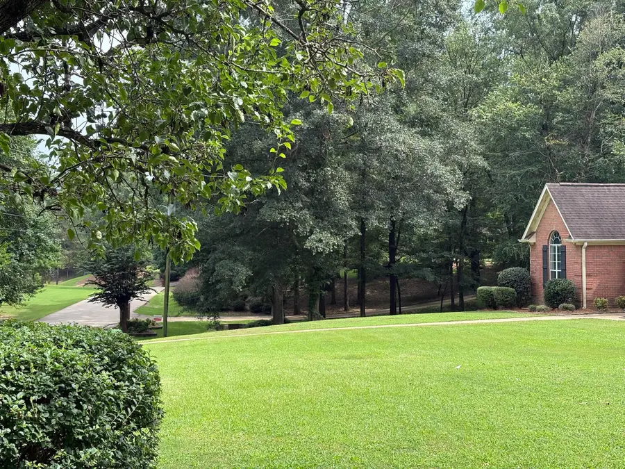 101 Seth Ave., Tupelo, MS 38804 - #3