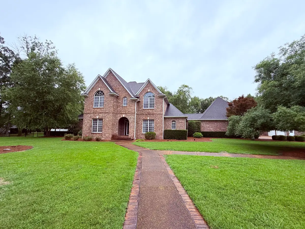 1587 Larkspur Cr., Tupelo, MS 38801 - #1