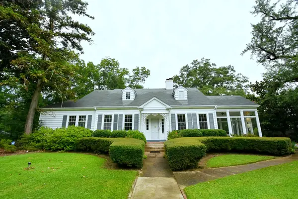 800 W Commerce St., Aberdeen, MS 39730