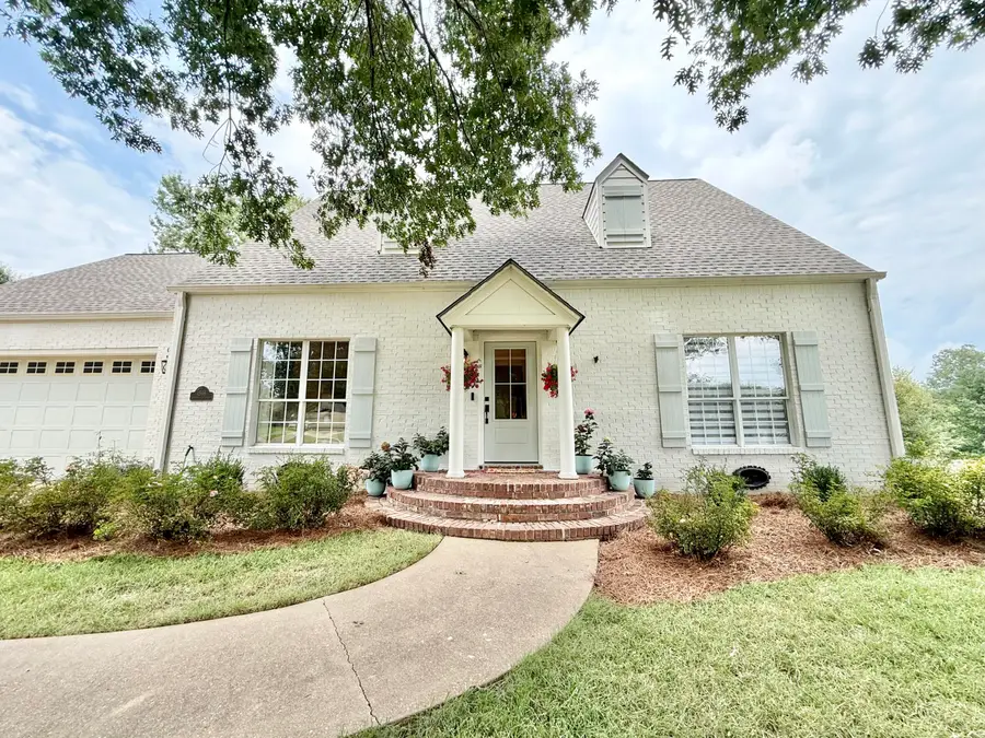 4566 Meadow Lake Dr., Tupelo, MS 38801 - #2