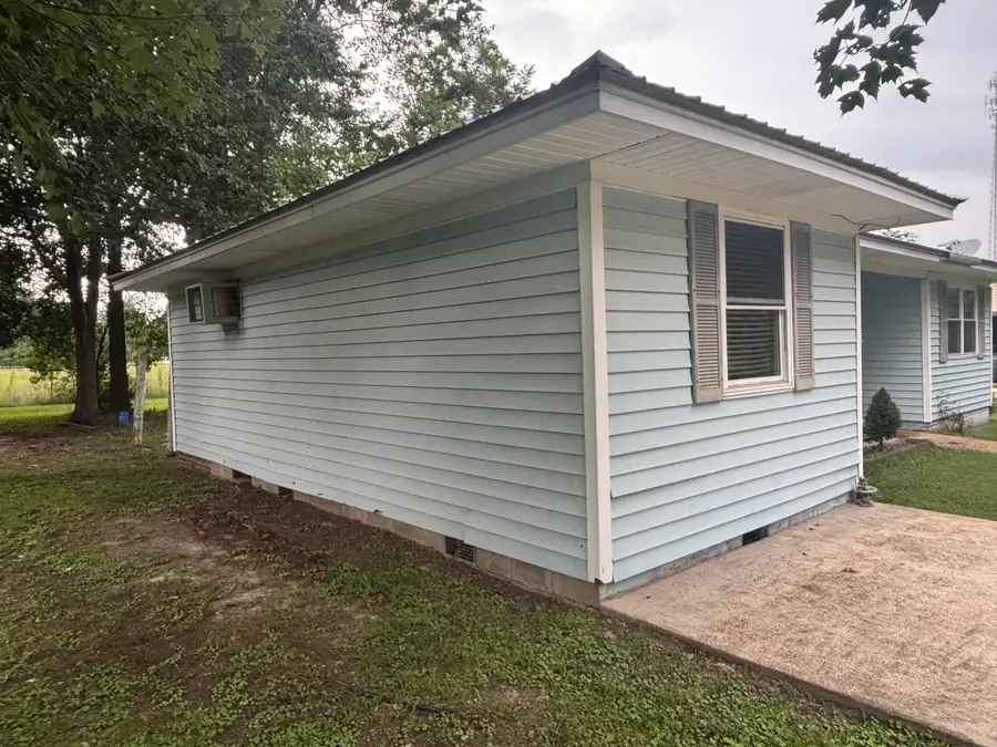 117 Roberts Ave., Nettleton, MS 38858 - #2