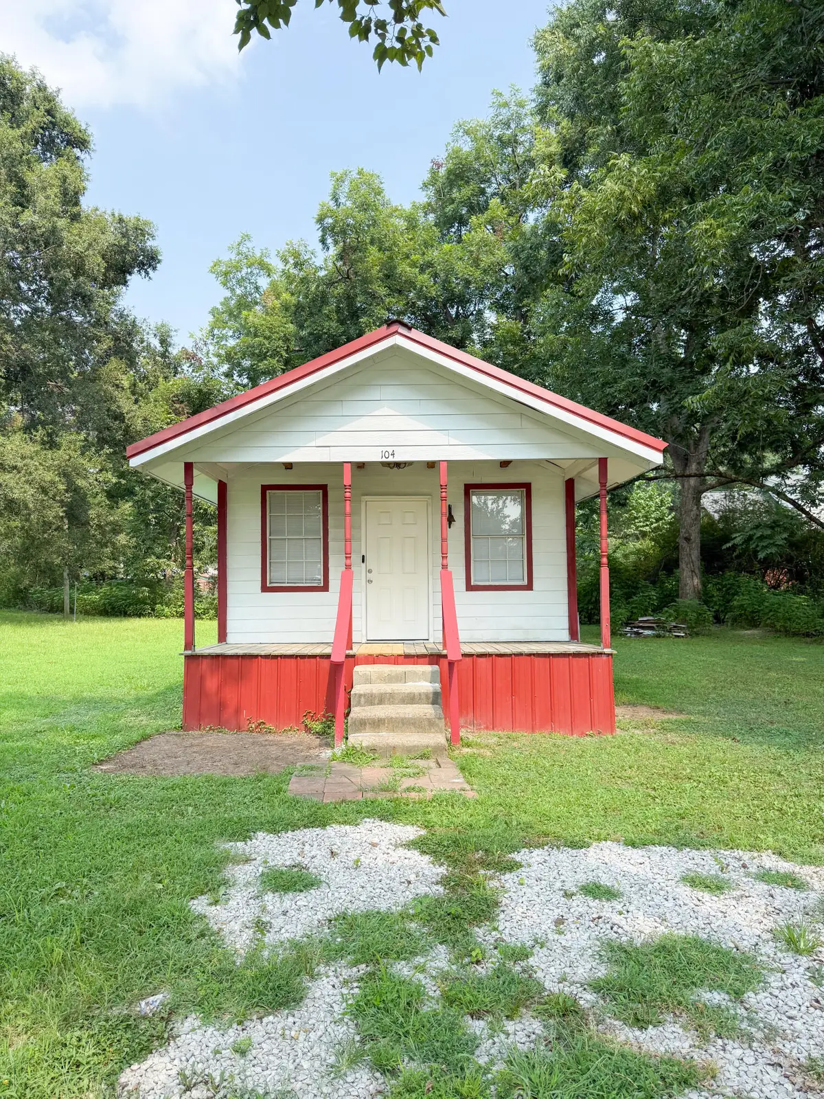 104 Pine St., Hickory Flat, MS 38633 - #1