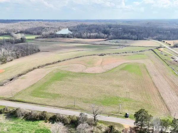 Center Hill Road, Ecru, MS 38863