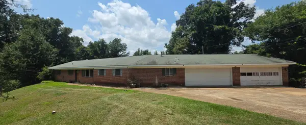 1321 N. Hillsdale Dr., Tupelo, MS 38804