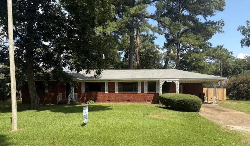 122 Pecan Ave., Nettleton, MS 38858 - #2