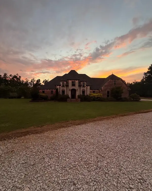 182 Chickasaw, Pontotoc, MS 38863