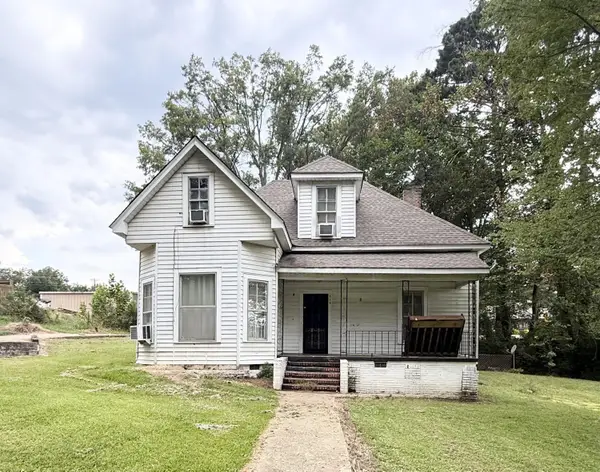 215 S 3rd St., Baldwyn, MS 38824