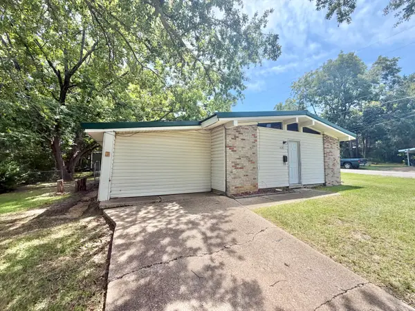 420 Lakeview Dr., Tupelo, MS 38801