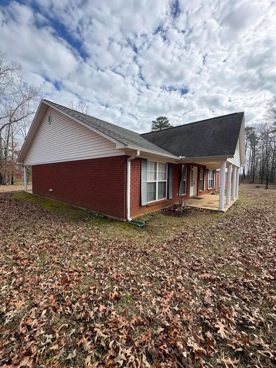 915 S Gilmer Road, Pontotoc, MS 38863 - Image #3