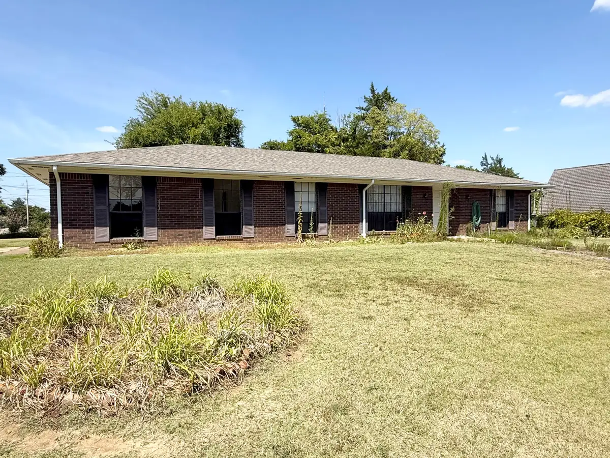 922 Rockefeller Ave., Tupelo, MS 38801 - #1