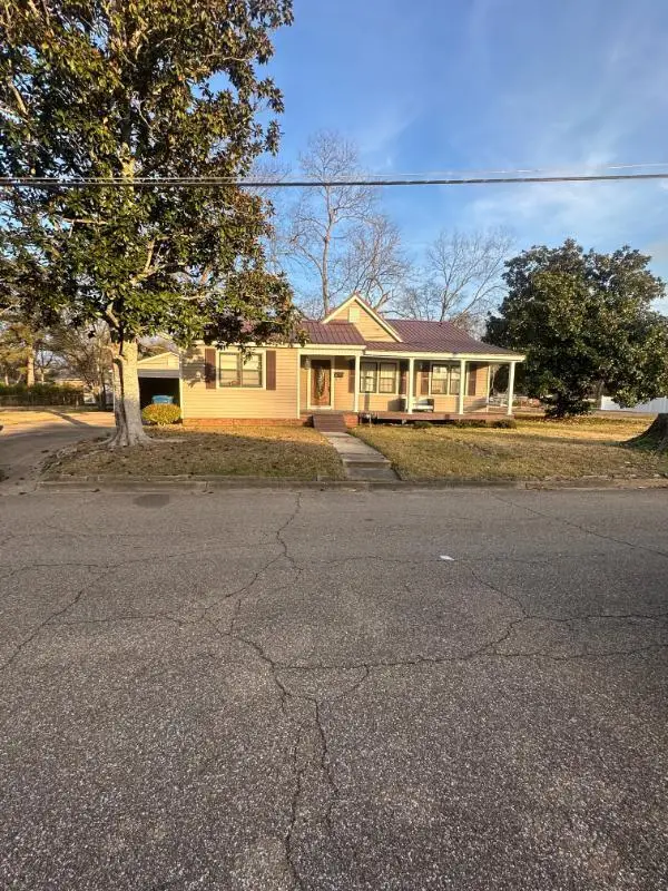 618 S Columbus, Aberdeen, MS 39730