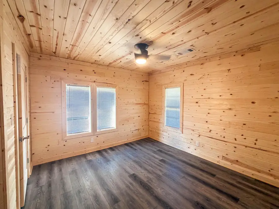 202 S General Collins Dr., Booneville, MS 38829 - #3