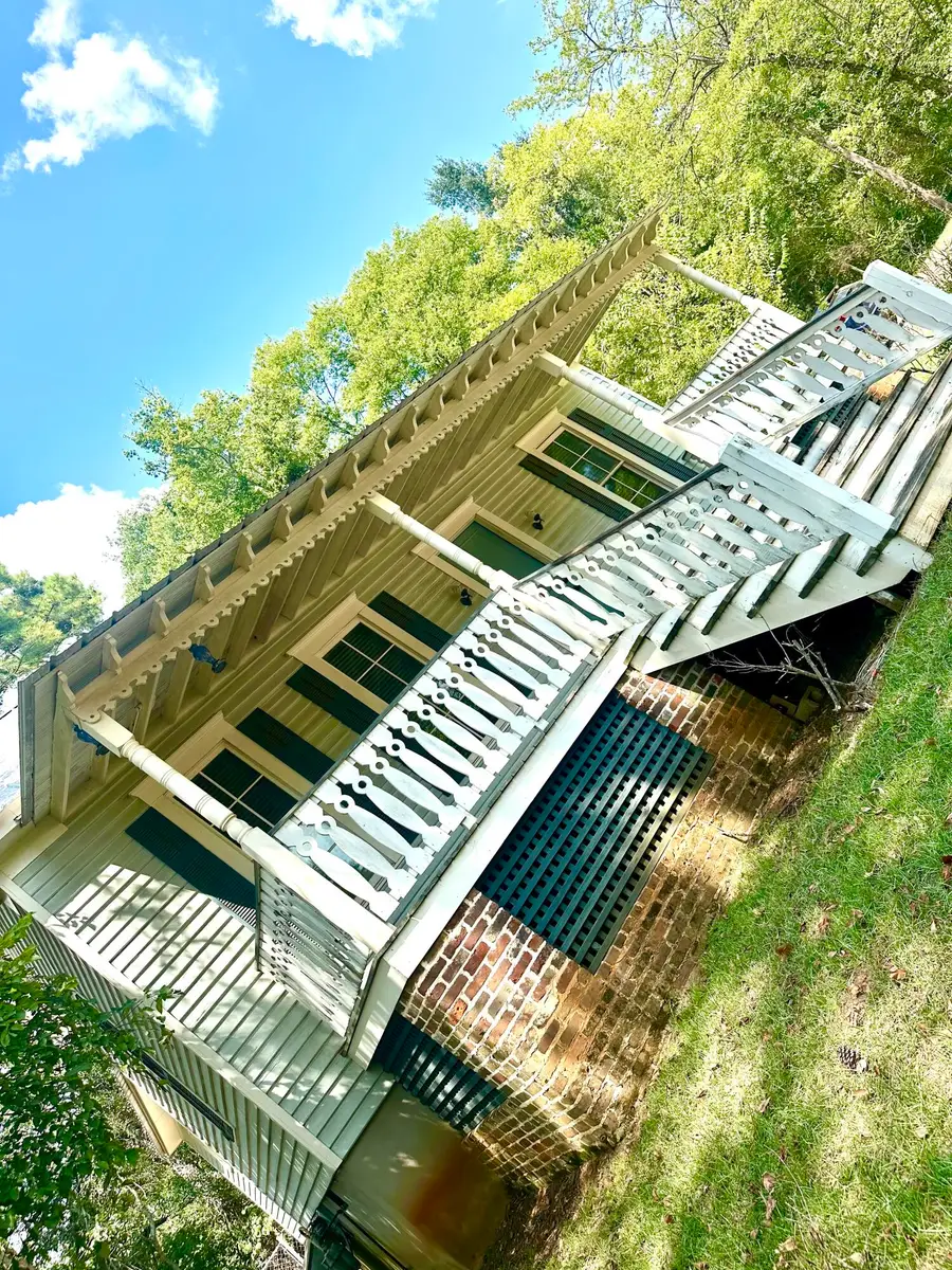 600 Moss Hill Dr., New Albany, MS 38652 - #3
