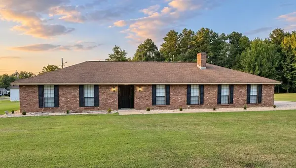 1601 Dolly Tubb Road, Amory, MS 38821