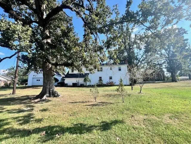 100 Parkwood Garden St., Booneville, MS 38829 - #3