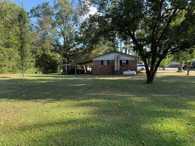 323 Bond Street, Pontotoc, MS 38863 - #2