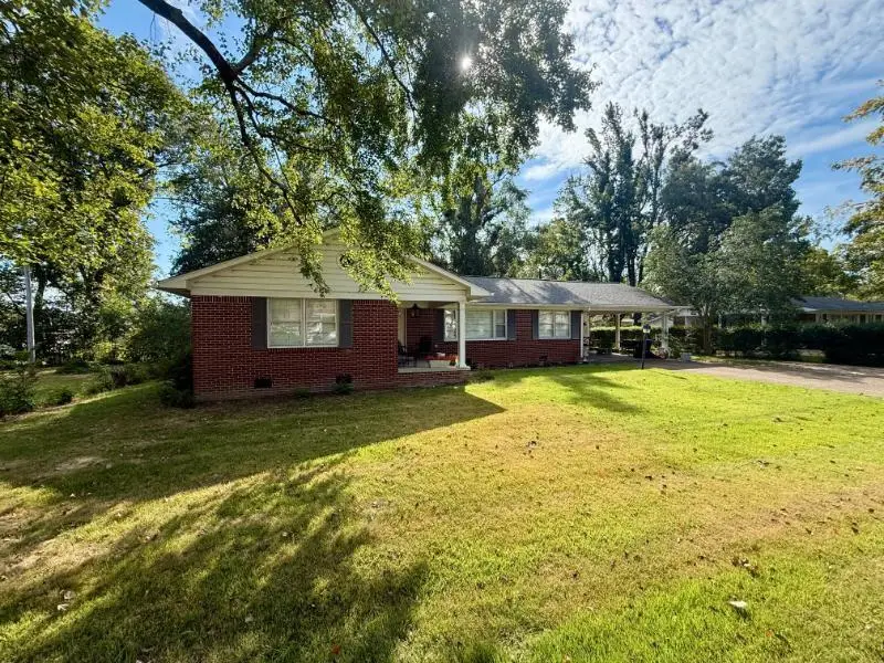 104 8th St., Booneville, MS 38829 - #3