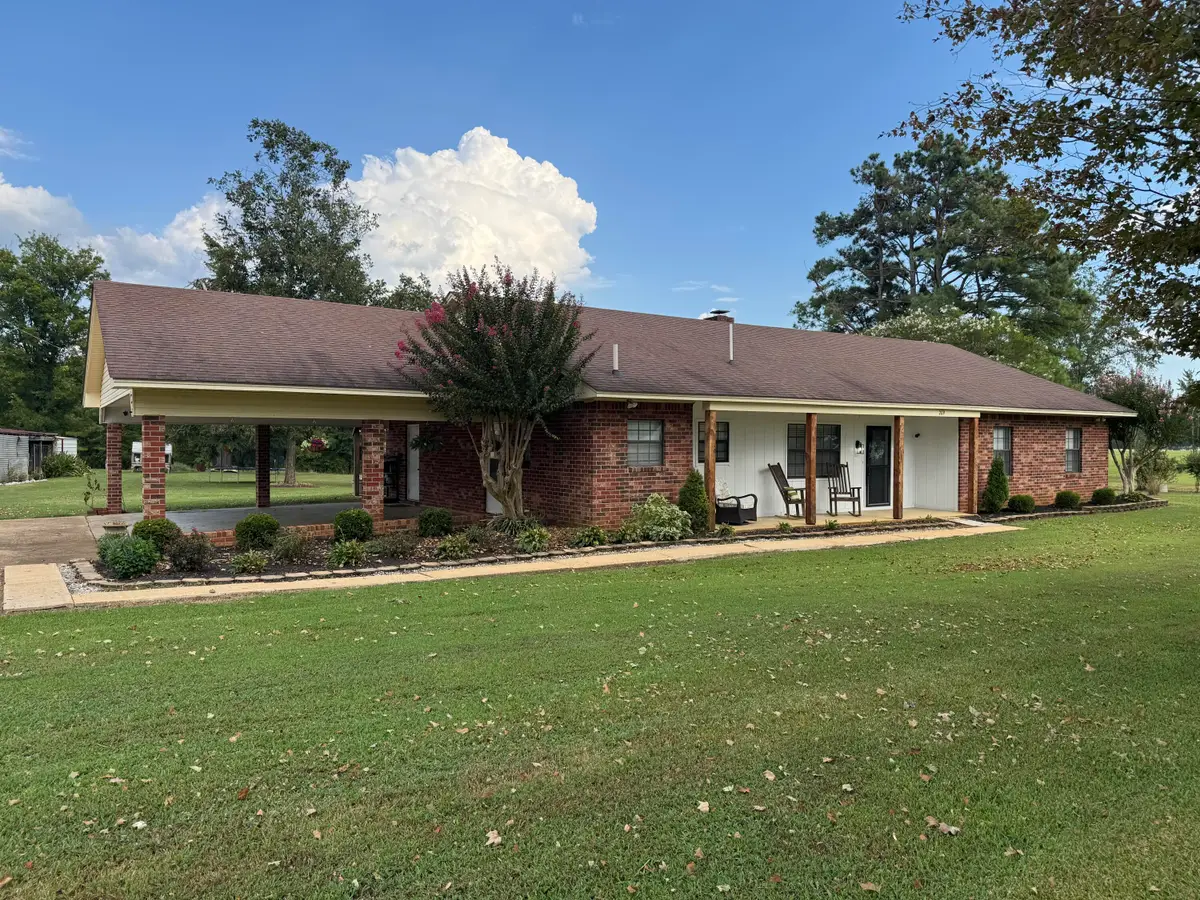 209 Weeks St., Algoma, MS 38820 - #1