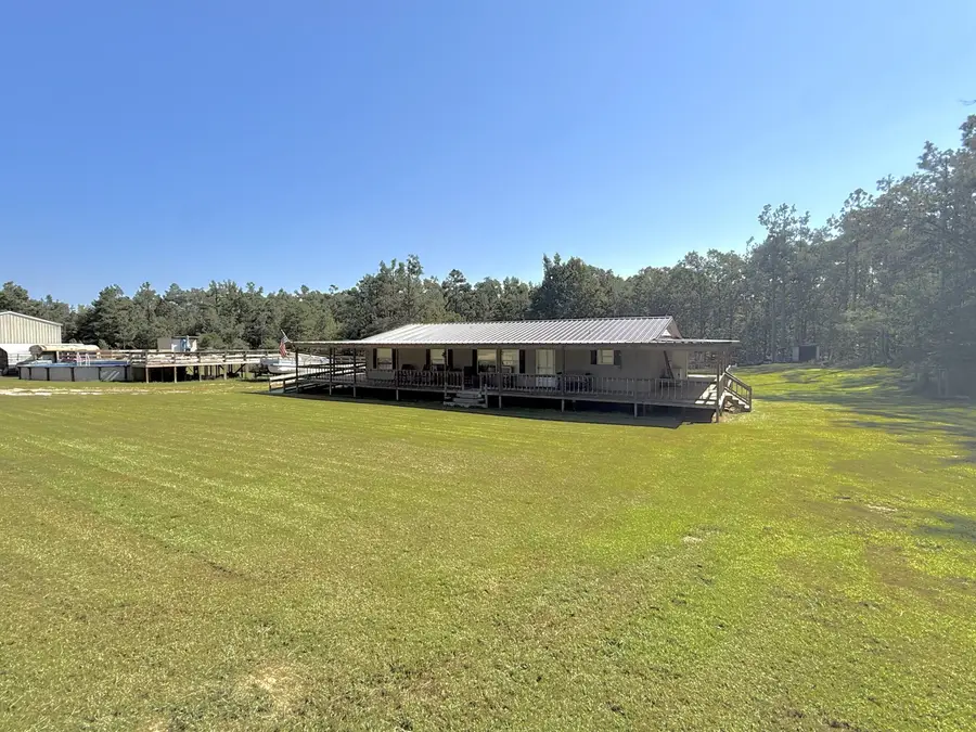 2295 Barriertown Dr., Savannah, TN 38372 - #2