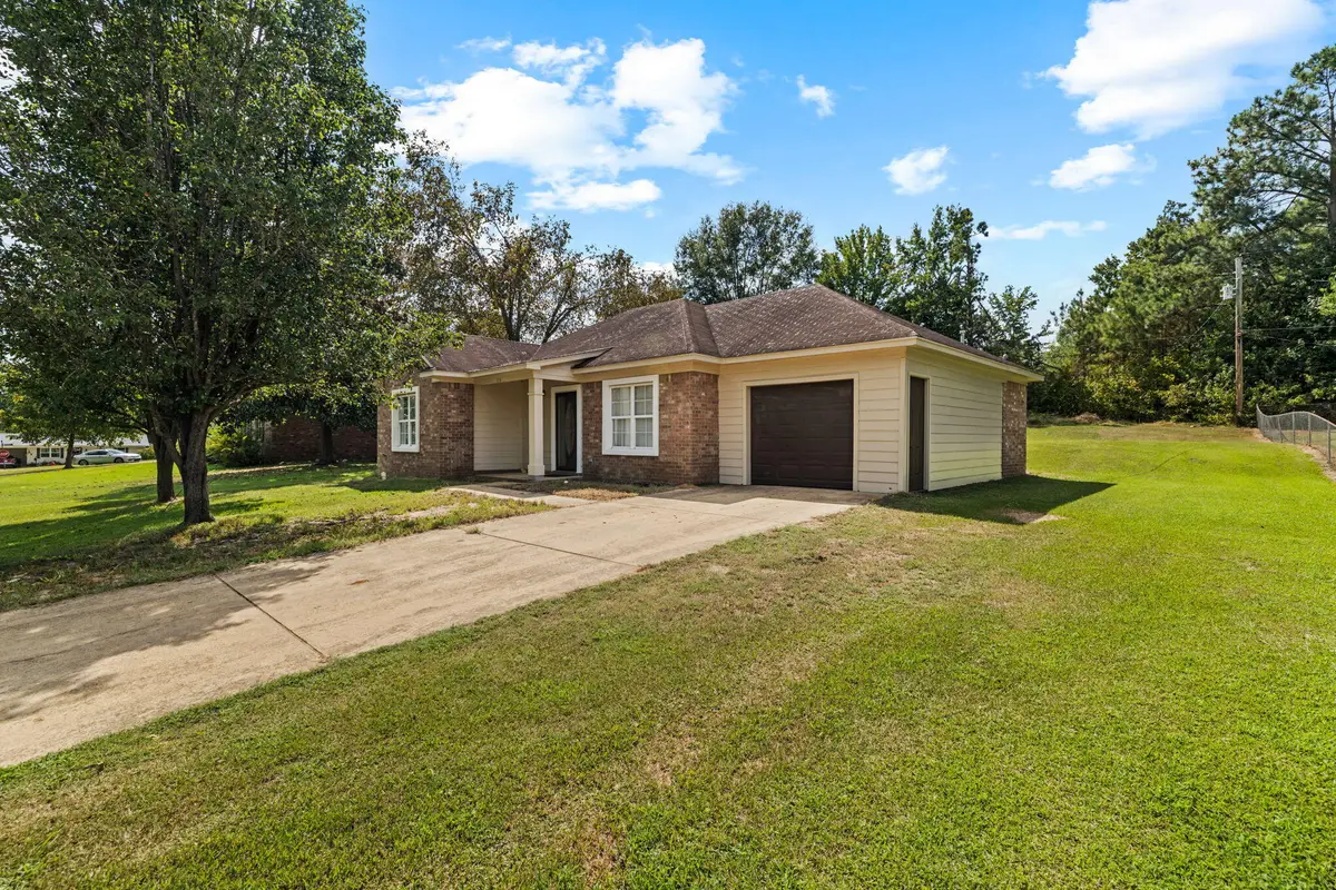 115 Michael St., New Albany, MS 38652 - #1