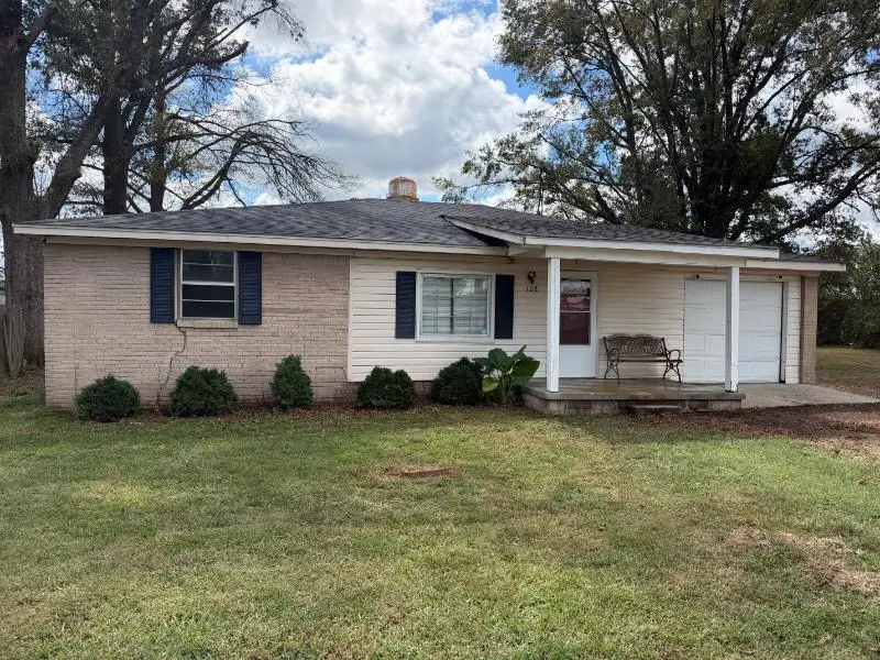 108 Rainey St., Ripley, MS 38663 - #1