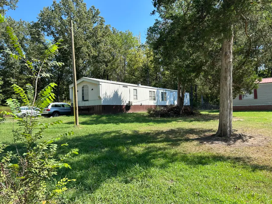 2440 W Veterans Hwy, Pontotoc, MS 38863 - #2