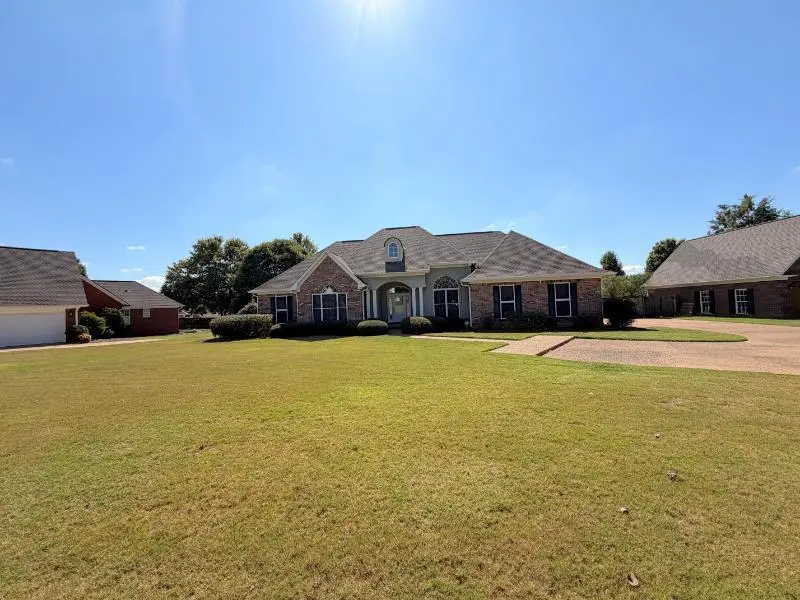 915 Shumard Oak Dr., Saltillo, MS 38866 - #1