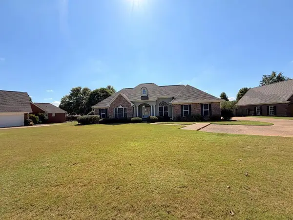 915 Shumard Oak Dr., Saltillo, MS 38866